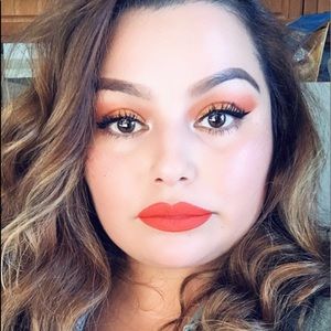 Meet your Posher, Priscilla